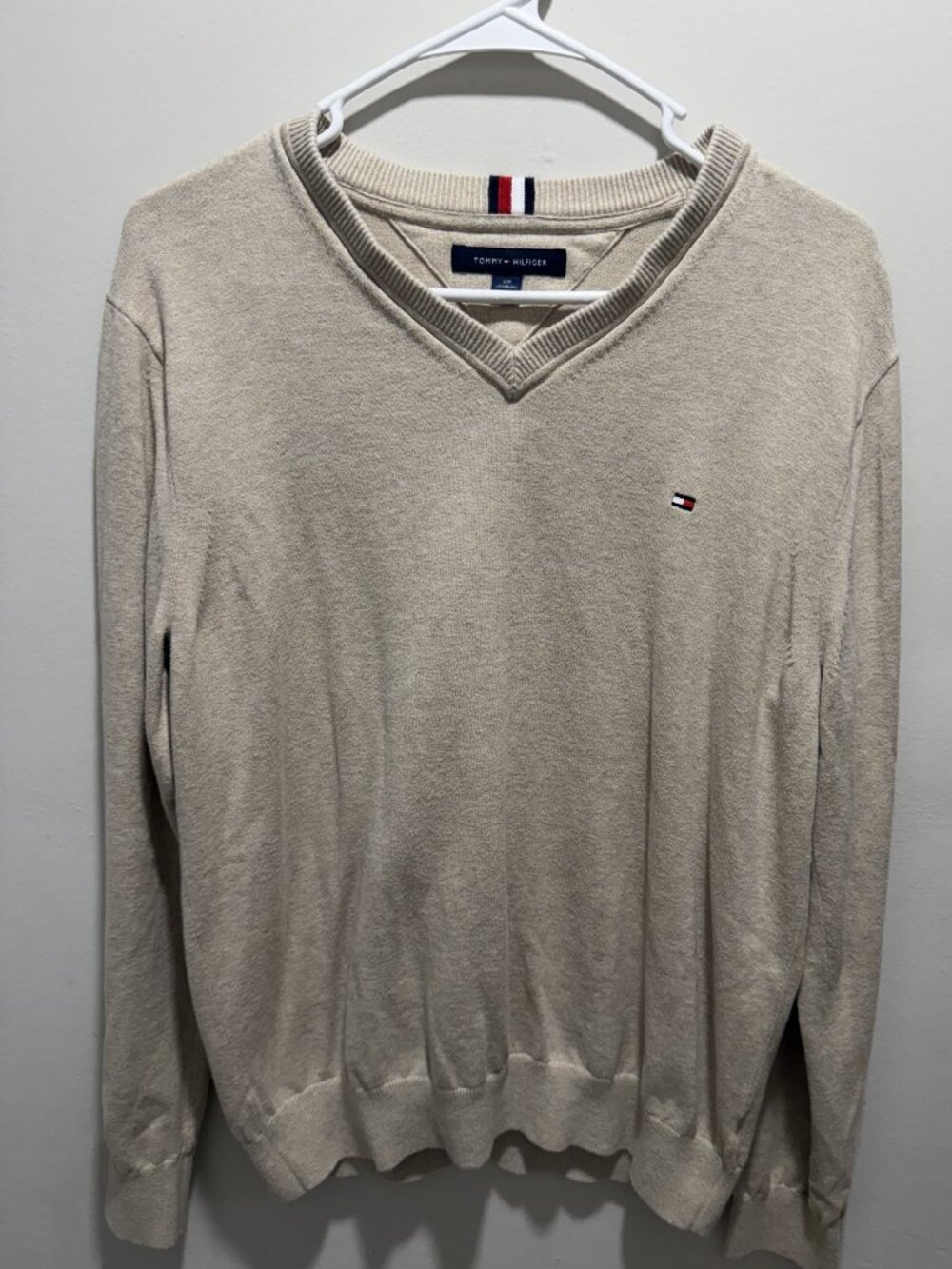 Tommy Hilfiger Men's Tan V-Neck Sweater Flag Logo Cotton Pullover